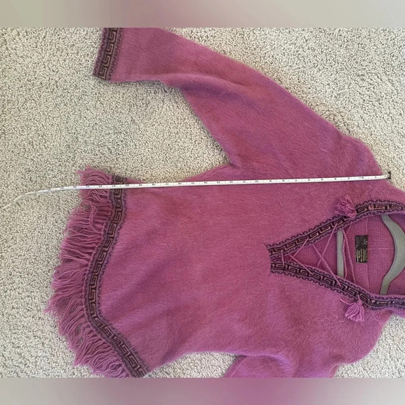 100% Peruvian baby alpaca sweater Size Small - Picture 5 of 6